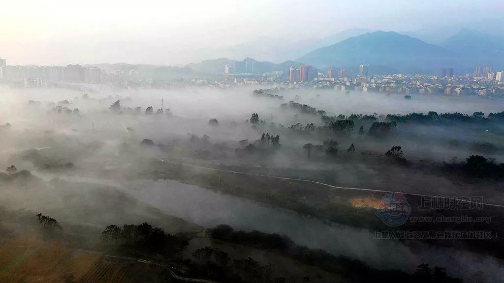 逃离沙漠建筑